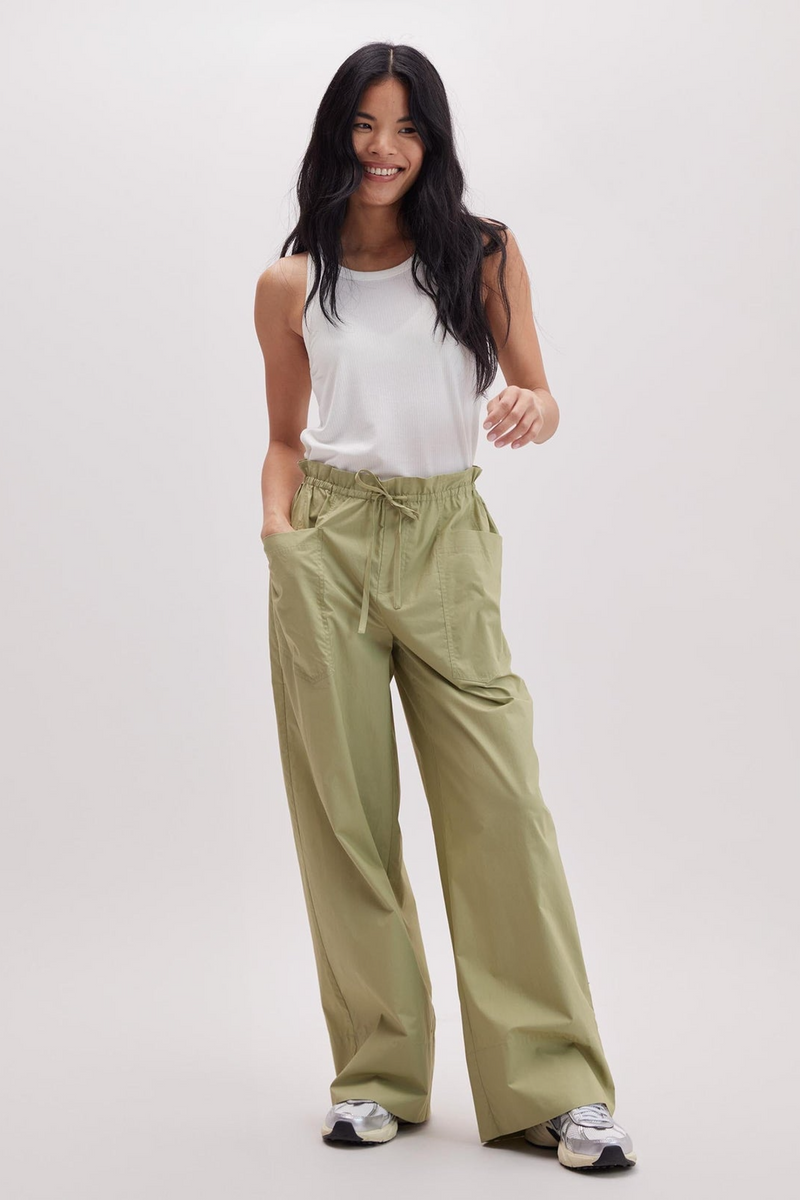 Light Gray Weekend Poplin Pant Pant