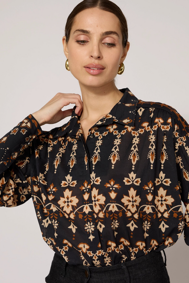 Black Mirabelle Blouse in La Vie Top